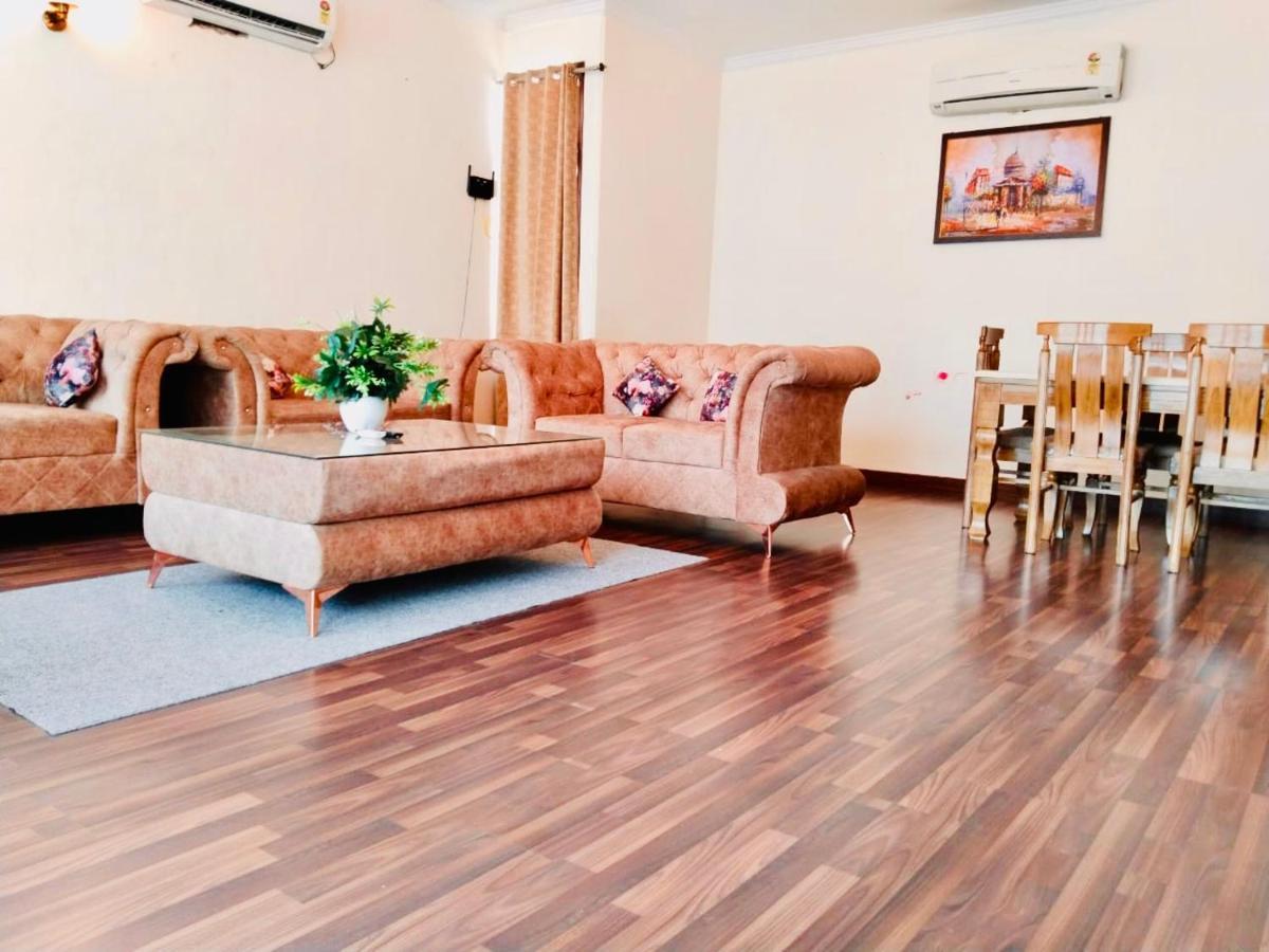 Fortune Home Service Apartment 2Bhk,E28 Saket 2A Ню Делхи Екстериор снимка